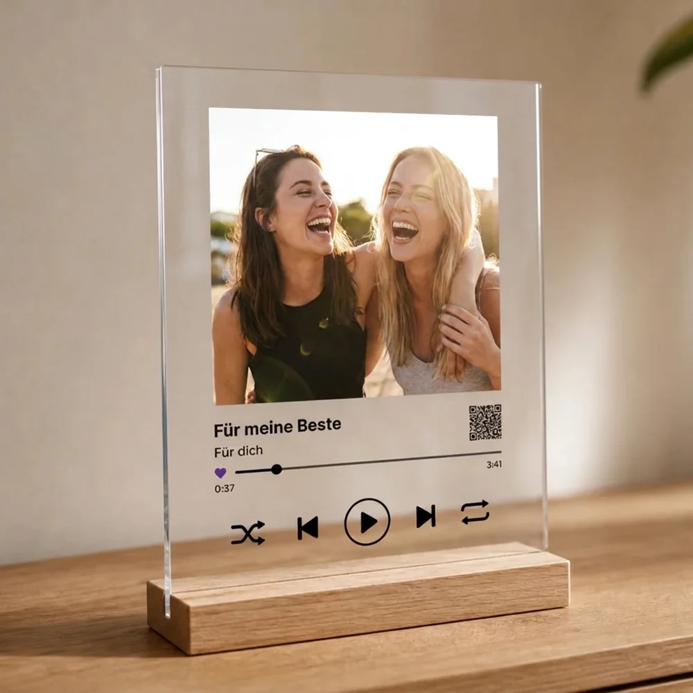 Acrylic glass with a photo of two friends and the song as a player, available as an add-on