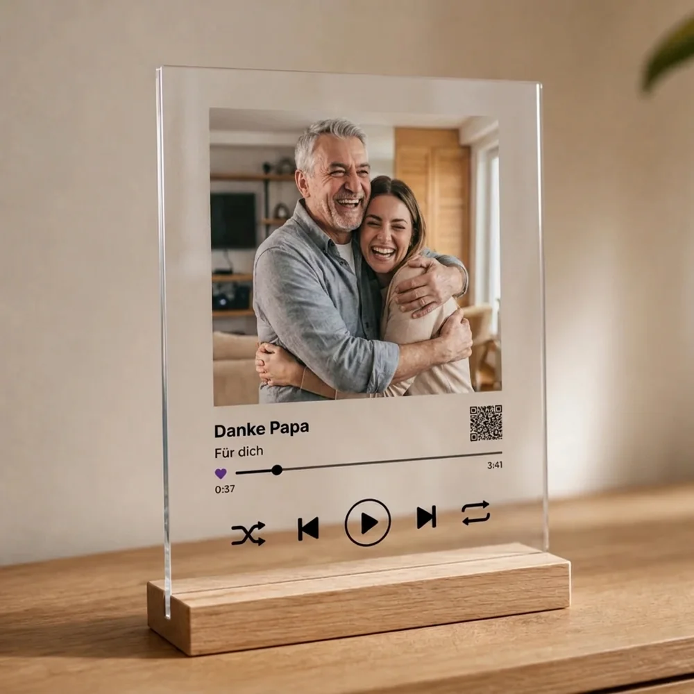 Acrylic glass with a photo of father and daughter and the song as a player, available as an add-on